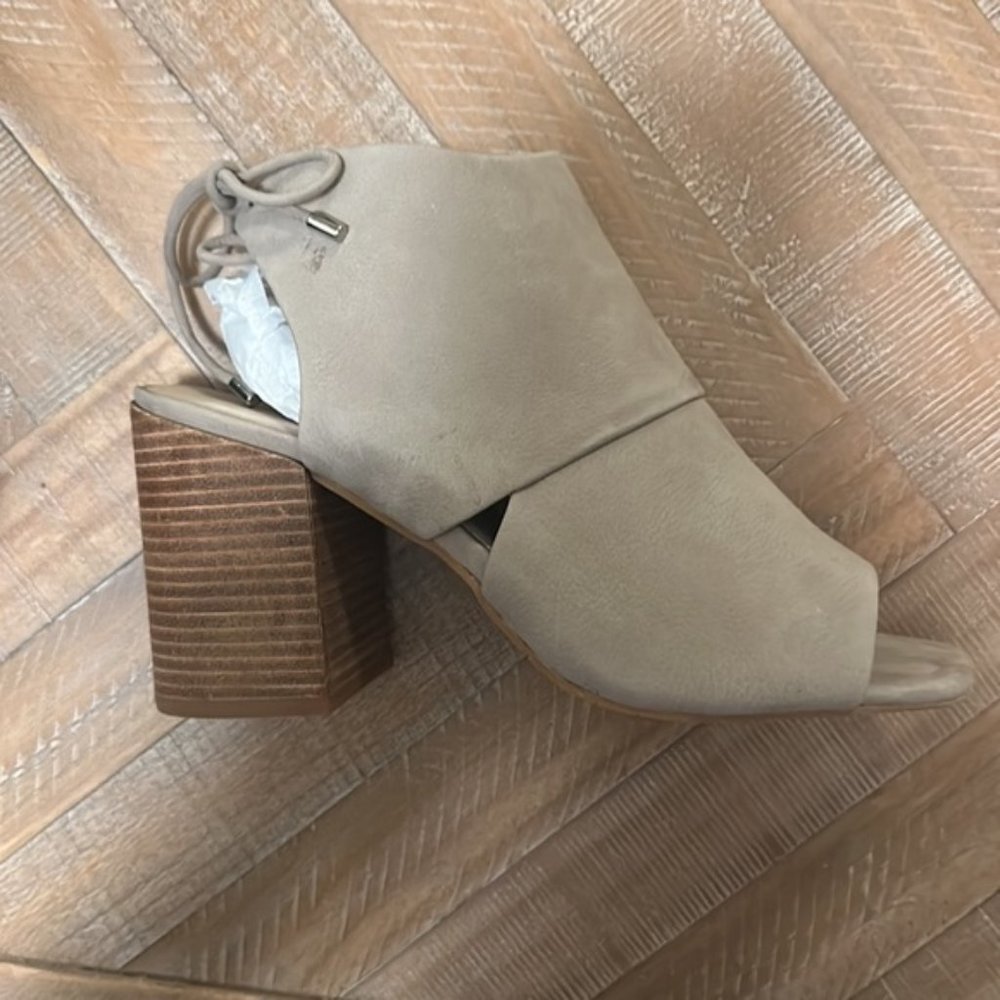 New Kenneth Cole New York Katarina Nubuck Taupe Grey Leather Open-Toe Bootie - Picture 9 of 12